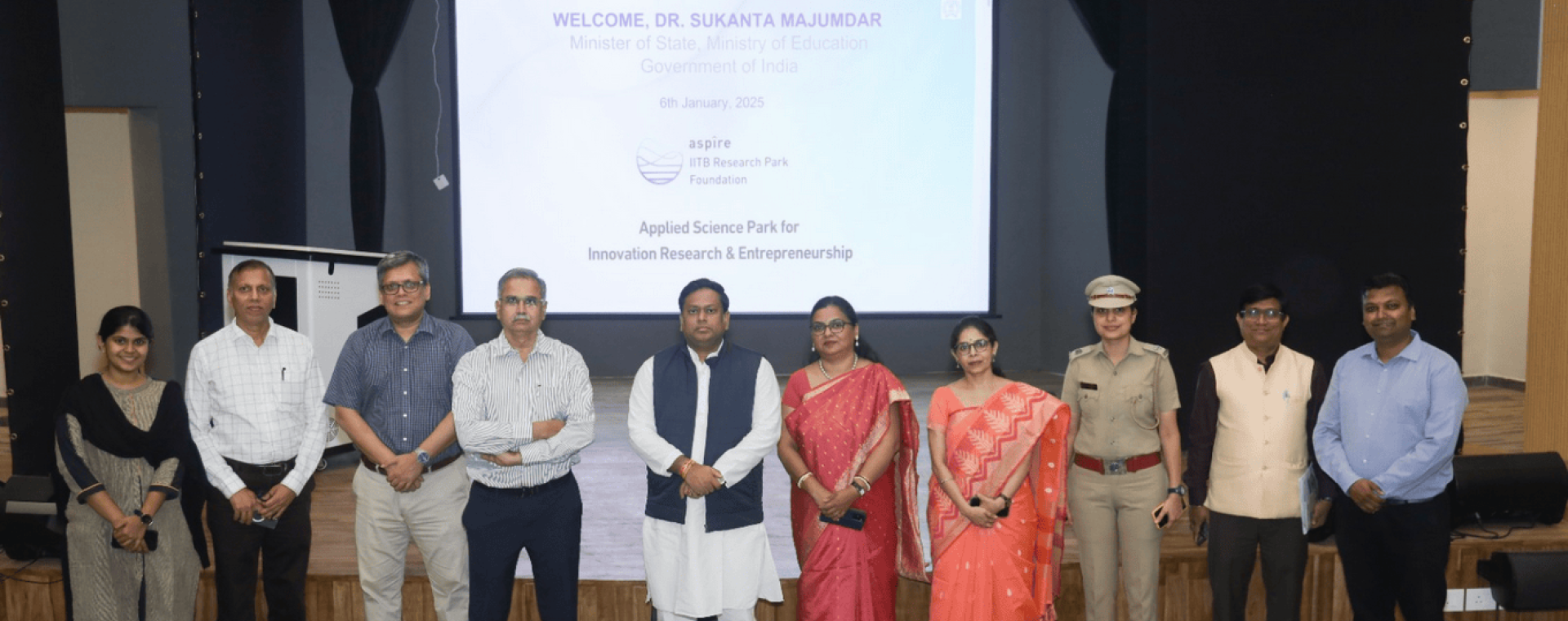 Union MoS for Education &amp; DoNER Dr. Sukanta Majumdar visits IIT Bombay