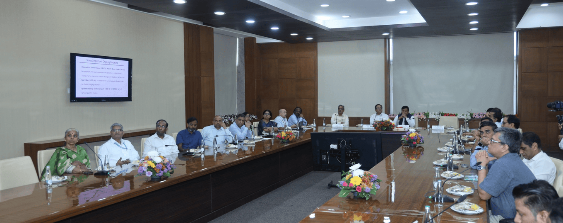 Union MoS for Education &amp; DoNER Dr. Sukanta Majumdar visits IIT Bombay
