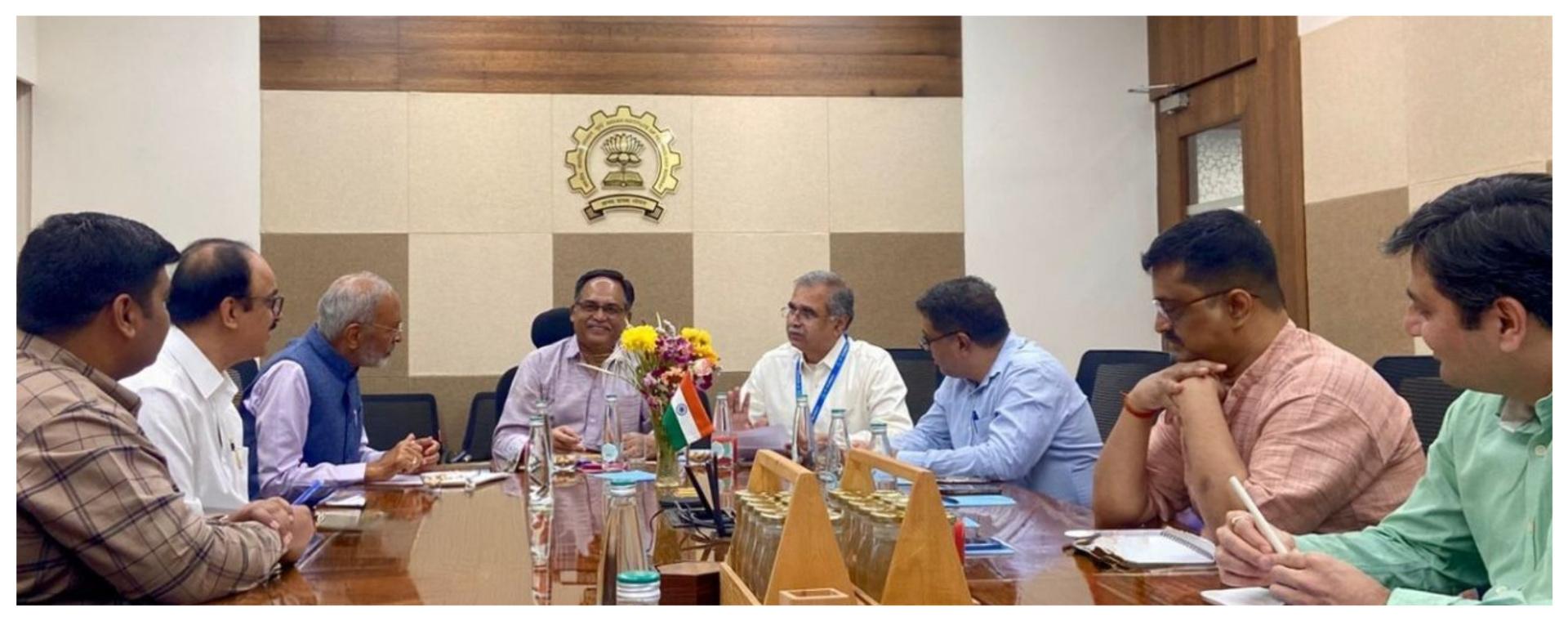 IIT Bombay Hosts Padma Shri Awardee Mr. Satyanarayan Nuwal