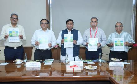 Union MoS for Education &amp; DoNER Dr. Sukanta Majumdar visits IIT Bombay