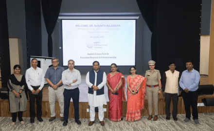Union MoS for Education &amp; DoNER Dr. Sukanta Majumdar visits IIT Bombay